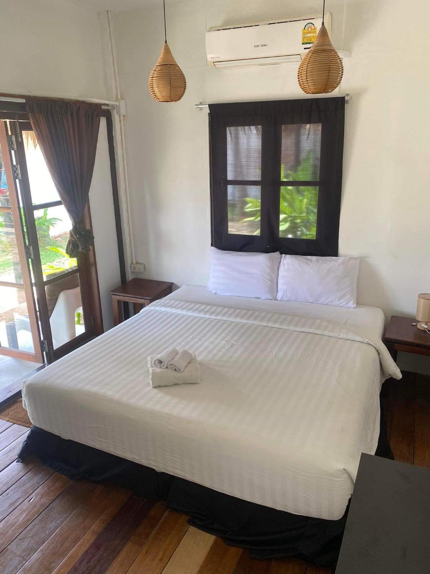 Wild Wood X Hansa Beach Fitness Resort Thongsala Exterior photo